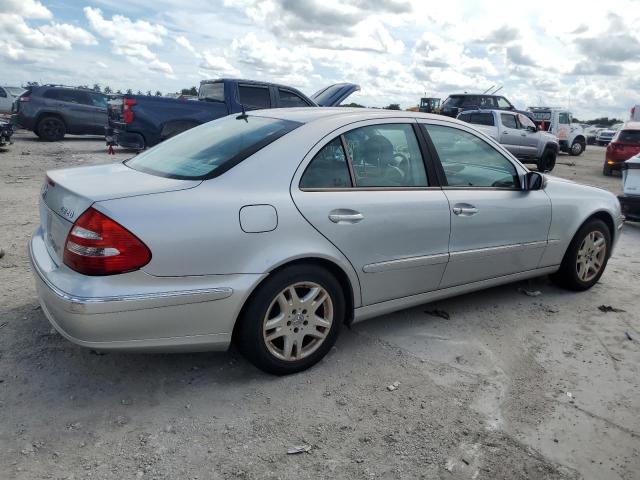 Photo 2 VIN: WDBUF65J53A173529 - MERCEDES-BENZ E 320 