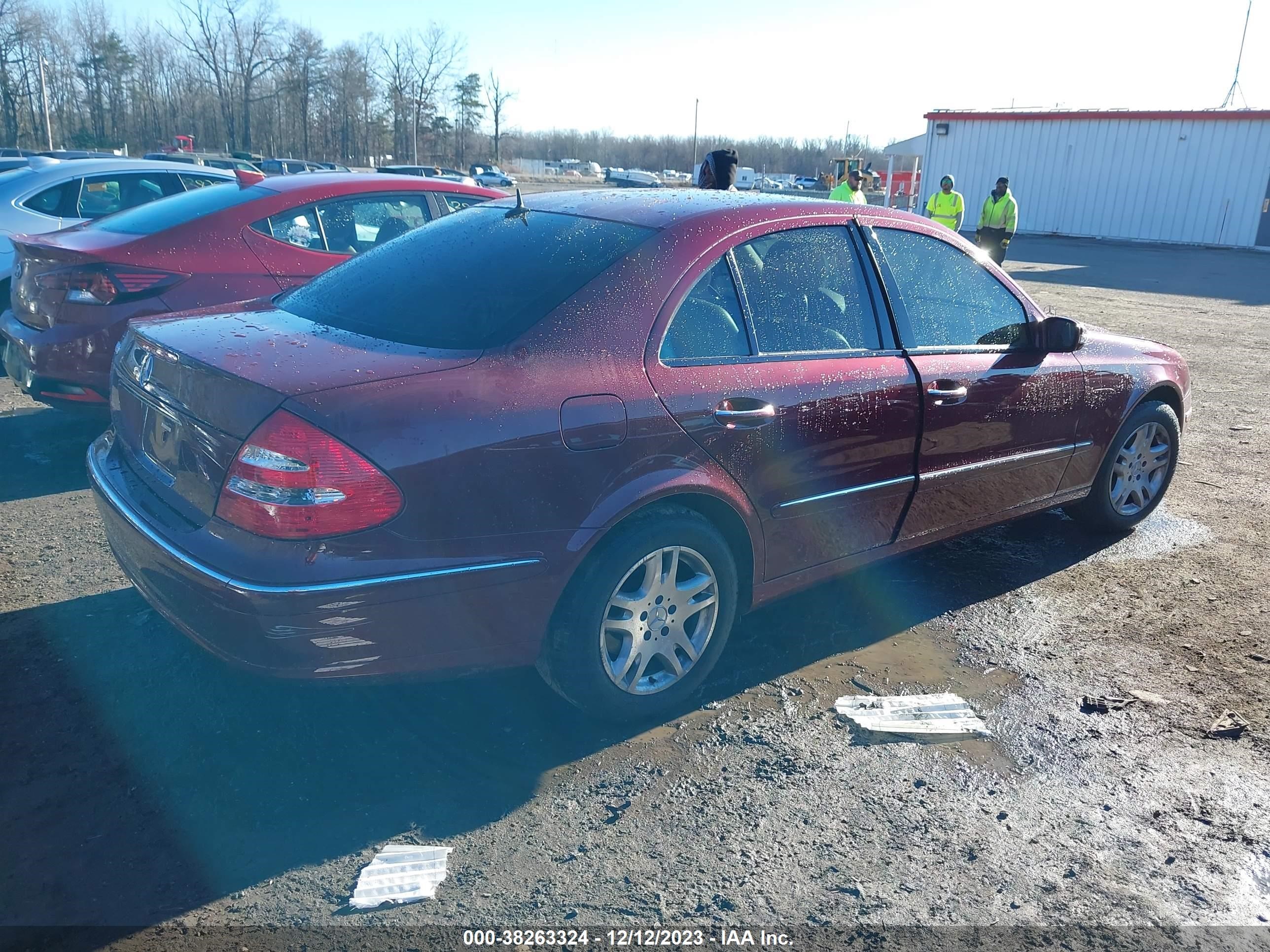 Photo 3 VIN: WDBUF65J53X099932 - MERCEDES-BENZ E-KLASSE 