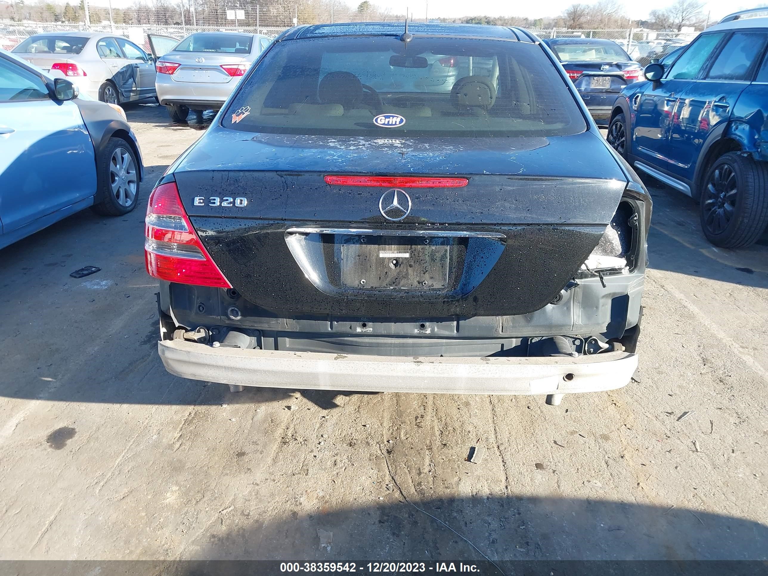 Photo 5 VIN: WDBUF65J53X110511 - MERCEDES-BENZ E-KLASSE 