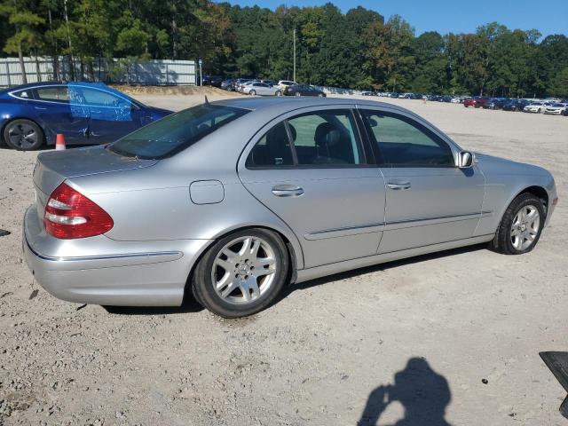 Photo 2 VIN: WDBUF65J63A133251 - MERCEDES-BENZ E 320 