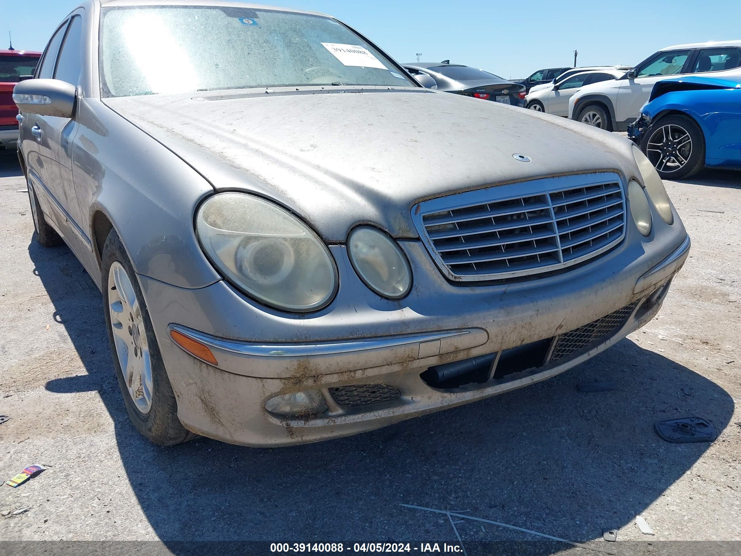 Photo 11 VIN: WDBUF65J75A699020 - MERCEDES-BENZ NULL 