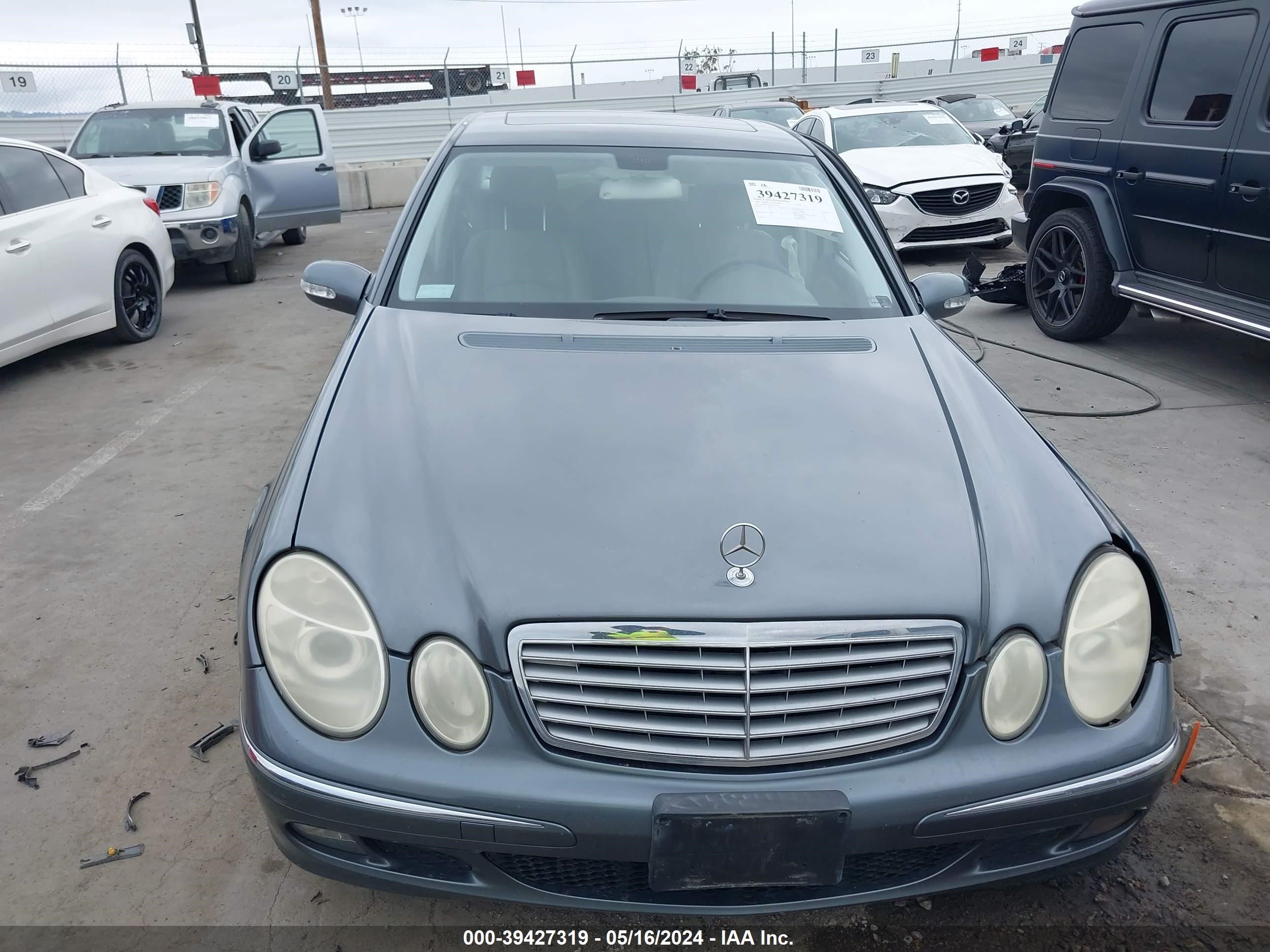 Photo 11 VIN: WDBUF65J85A697180 - MERCEDES-BENZ NULL 