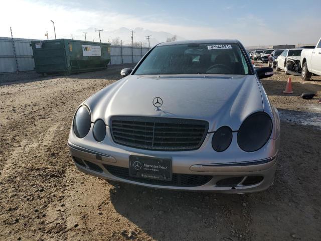 Photo 4 VIN: WDBUF65J93A223171 - MERCEDES-BENZ E 320 