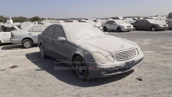 Photo 7 VIN: WDBUF65JX3A158993 - MERCEDES-BENZ E 320 