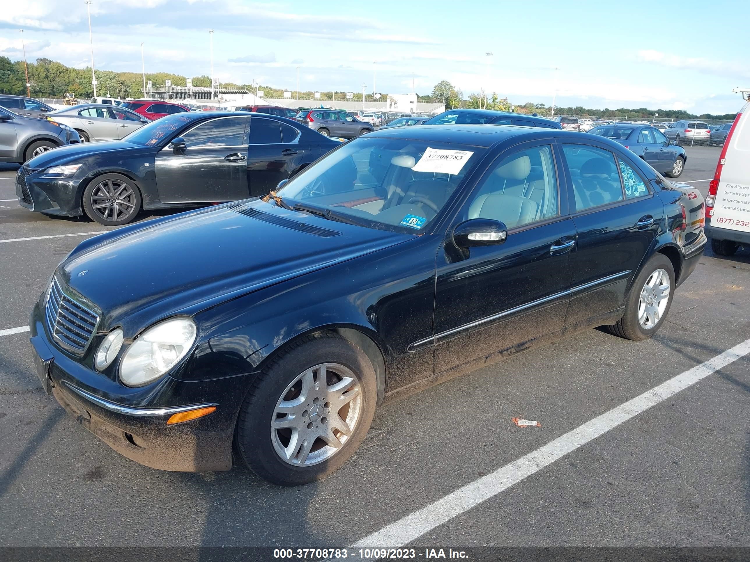 Photo 1 VIN: WDBUF65JX3A213068 - MERCEDES-BENZ E-KLASSE 