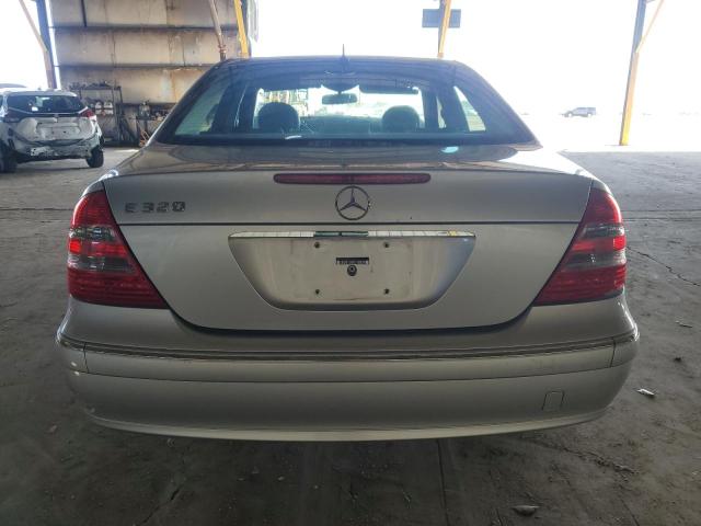 Photo 5 VIN: WDBUF65JX3A367022 - MERCEDES-BENZ E-CLASS 