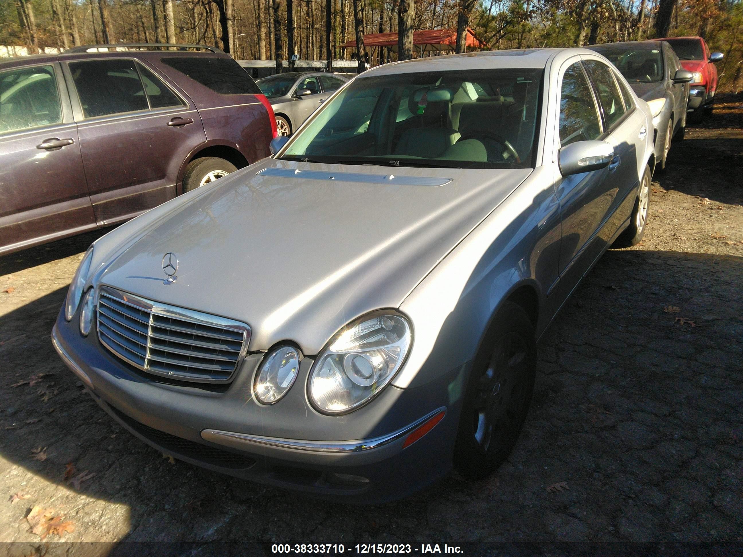 Photo 1 VIN: WDBUF65JX5A686004 - MERCEDES-BENZ E-KLASSE 