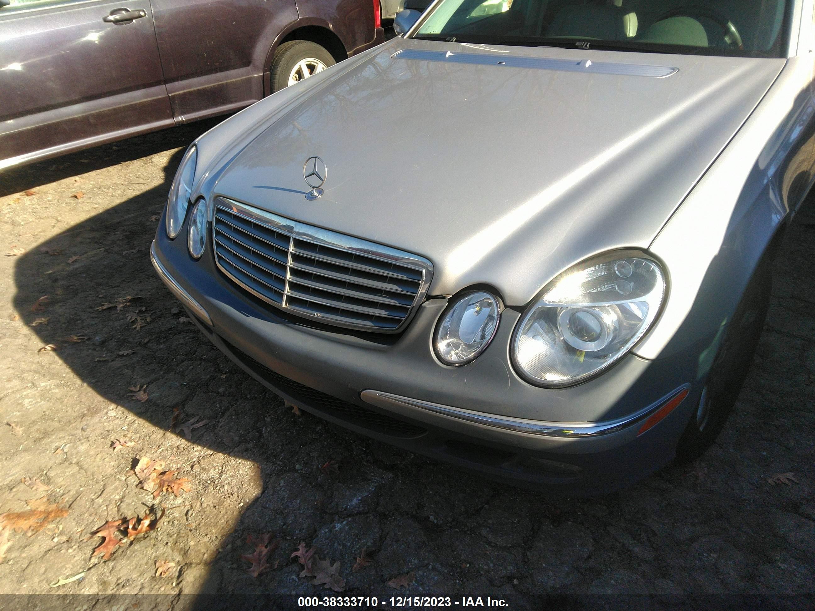 Photo 5 VIN: WDBUF65JX5A686004 - MERCEDES-BENZ E-KLASSE 