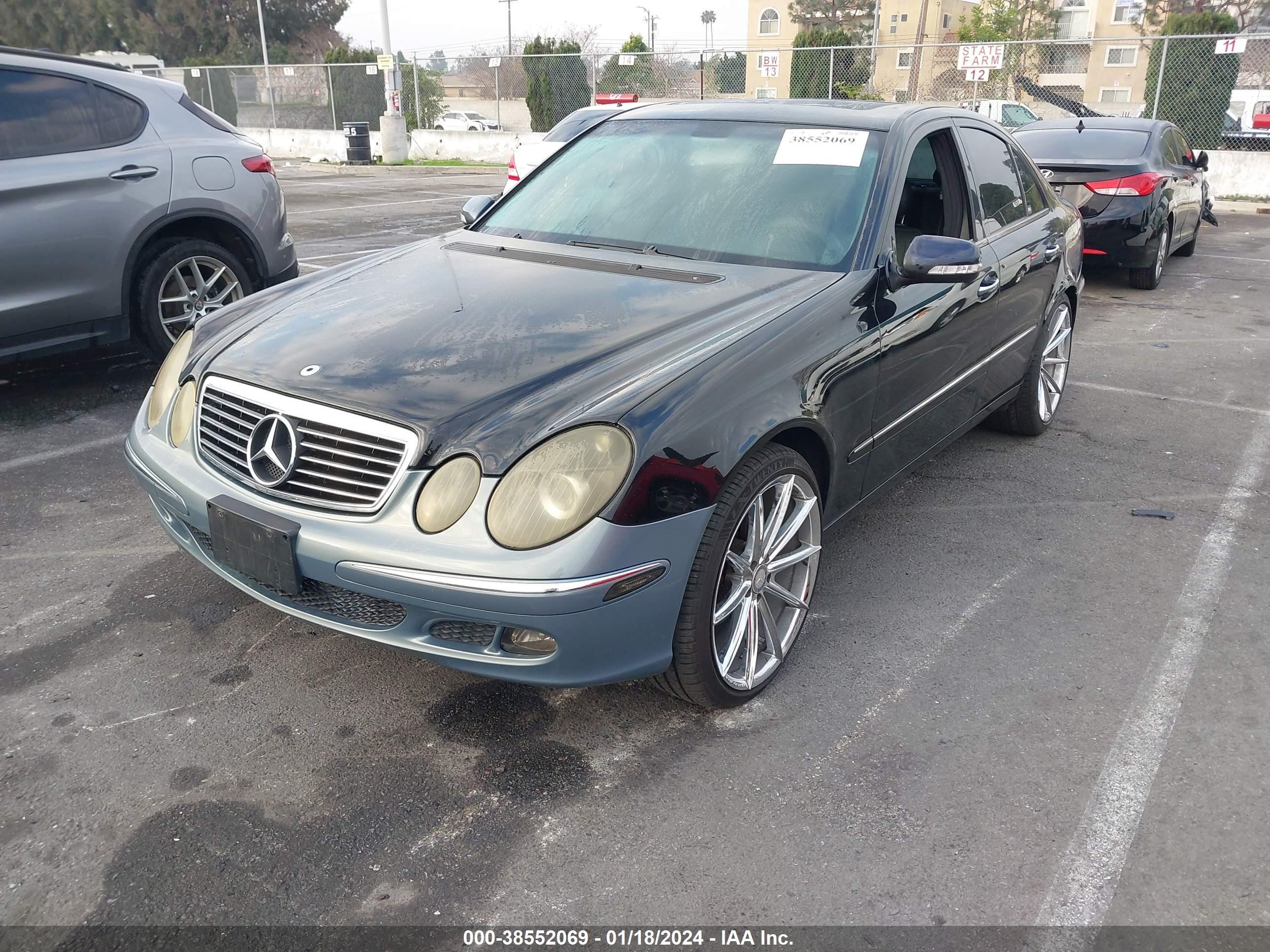 Photo 1 VIN: WDBUF70J13A302301 - MERCEDES-BENZ E-KLASSE 