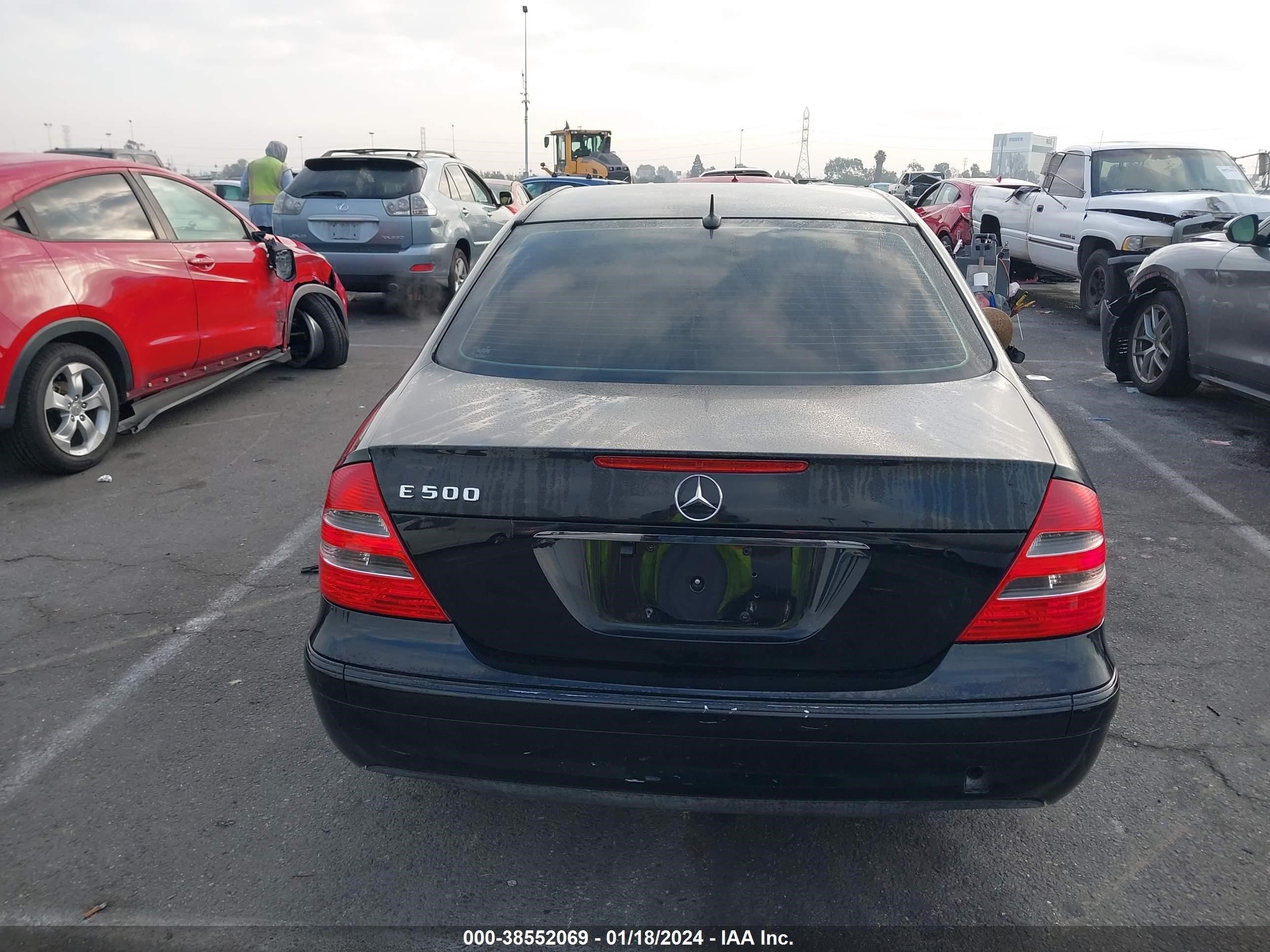 Photo 15 VIN: WDBUF70J13A302301 - MERCEDES-BENZ E-KLASSE 