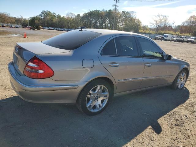 Photo 2 VIN: WDBUF70J33A335591 - MERCEDES-BENZ E-CLASS 