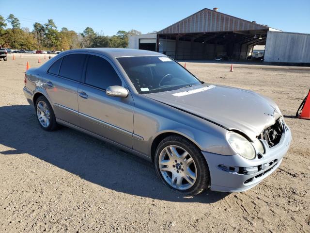 Photo 3 VIN: WDBUF70J33A335591 - MERCEDES-BENZ E-CLASS 