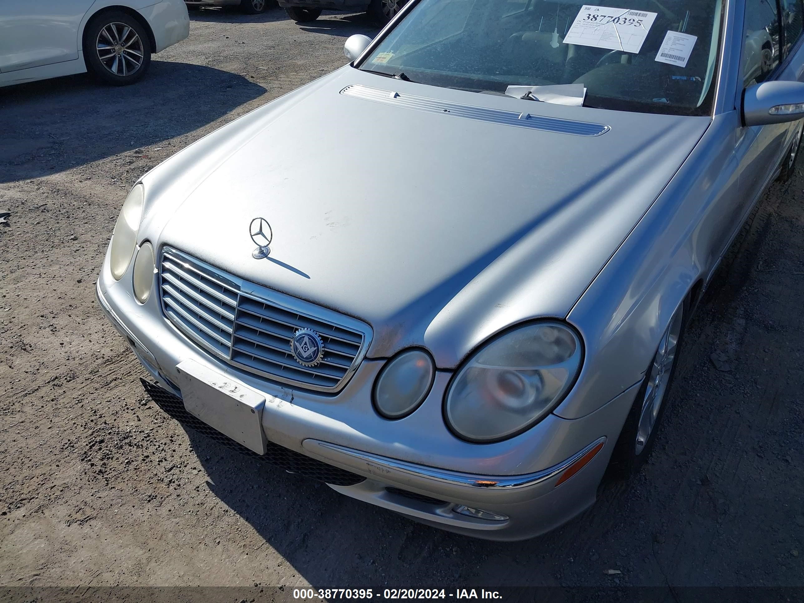 Photo 5 VIN: WDBUF70J64A472283 - MERCEDES-BENZ NULL 