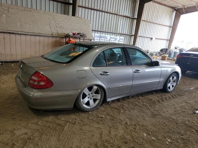 Photo 2 VIN: WDBUF70J64A551047 - MERCEDES-BENZ E 500 