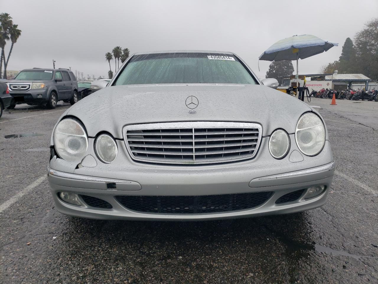 Photo 4 VIN: WDBUF70J65A664353 - MERCEDES-BENZ E-KLASSE 