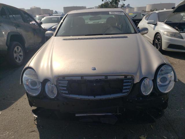 Photo 4 VIN: WDBUF70J84A497153 - MERCEDES-BENZ E 500 