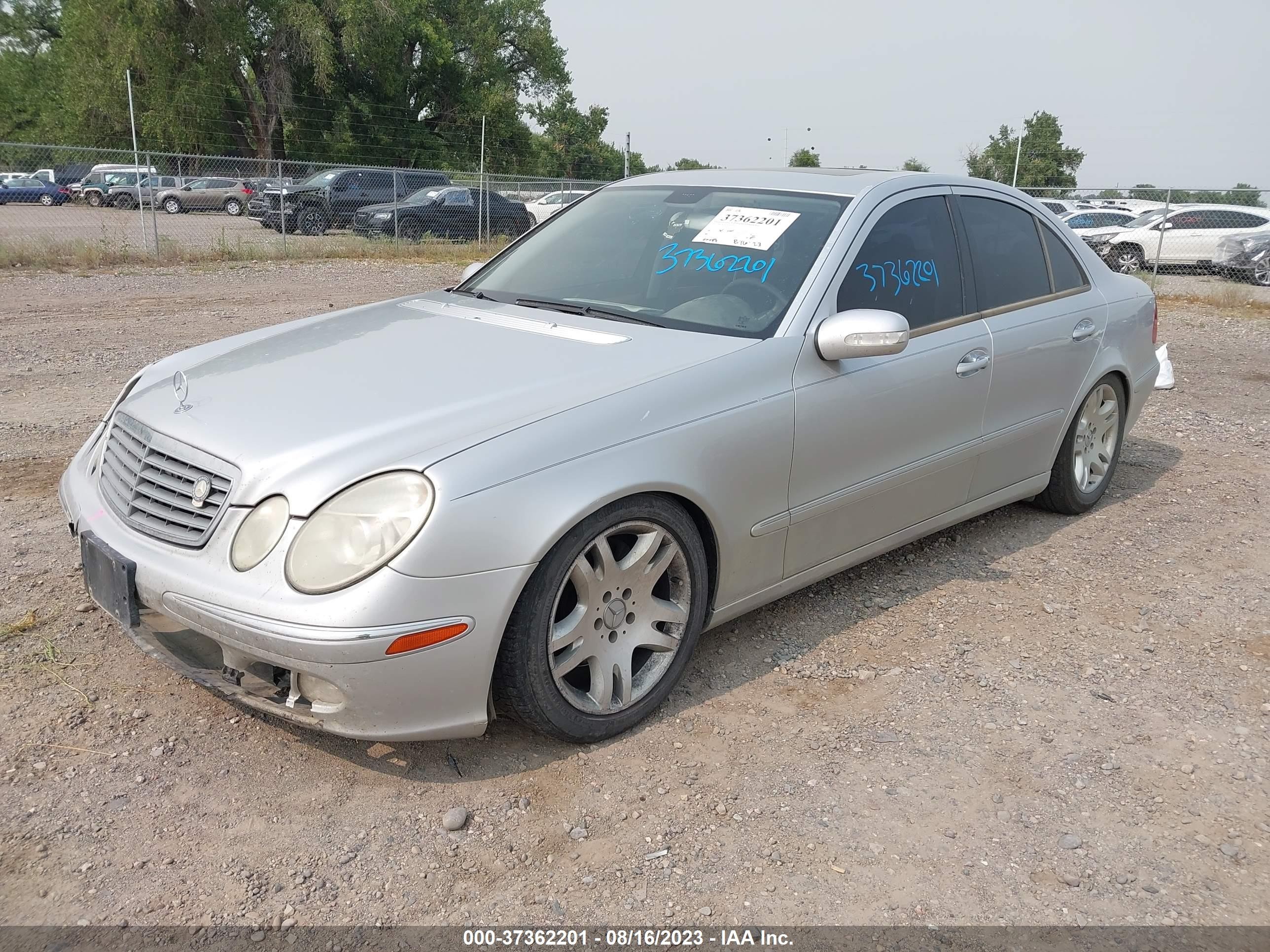 Photo 1 VIN: WDBUF70J93A146167 - MERCEDES-BENZ E-KLASSE 