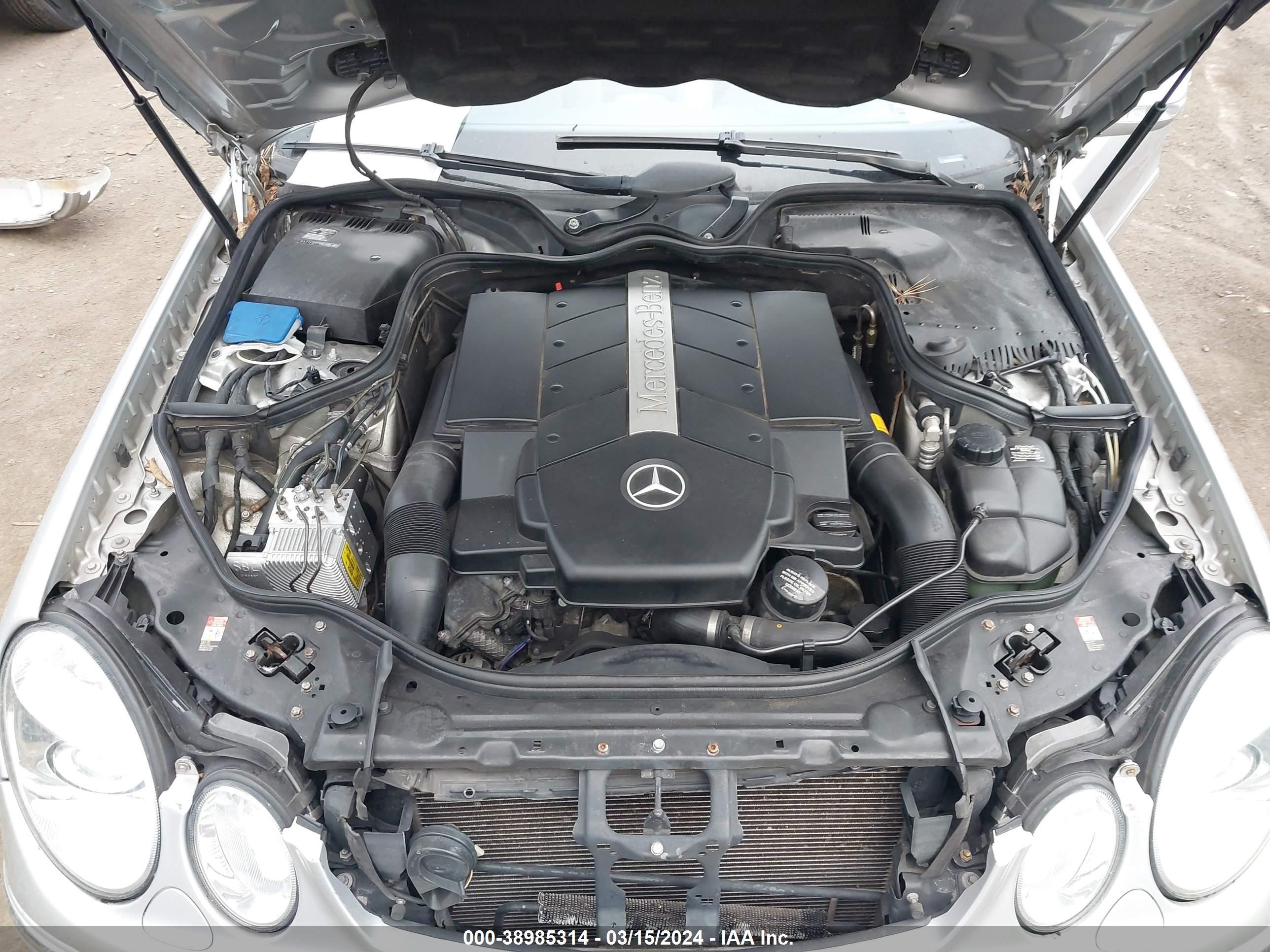 Photo 9 VIN: WDBUF70J95A797365 - MERCEDES-BENZ NULL 