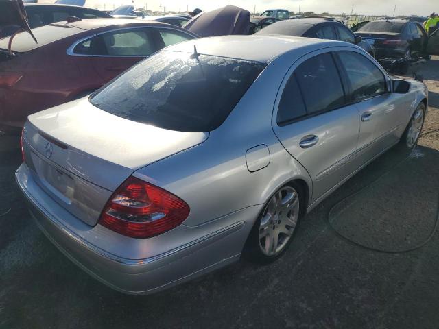 Photo 2 VIN: WDBUF70JX3A251011 - MERCEDES-BENZ E 500 