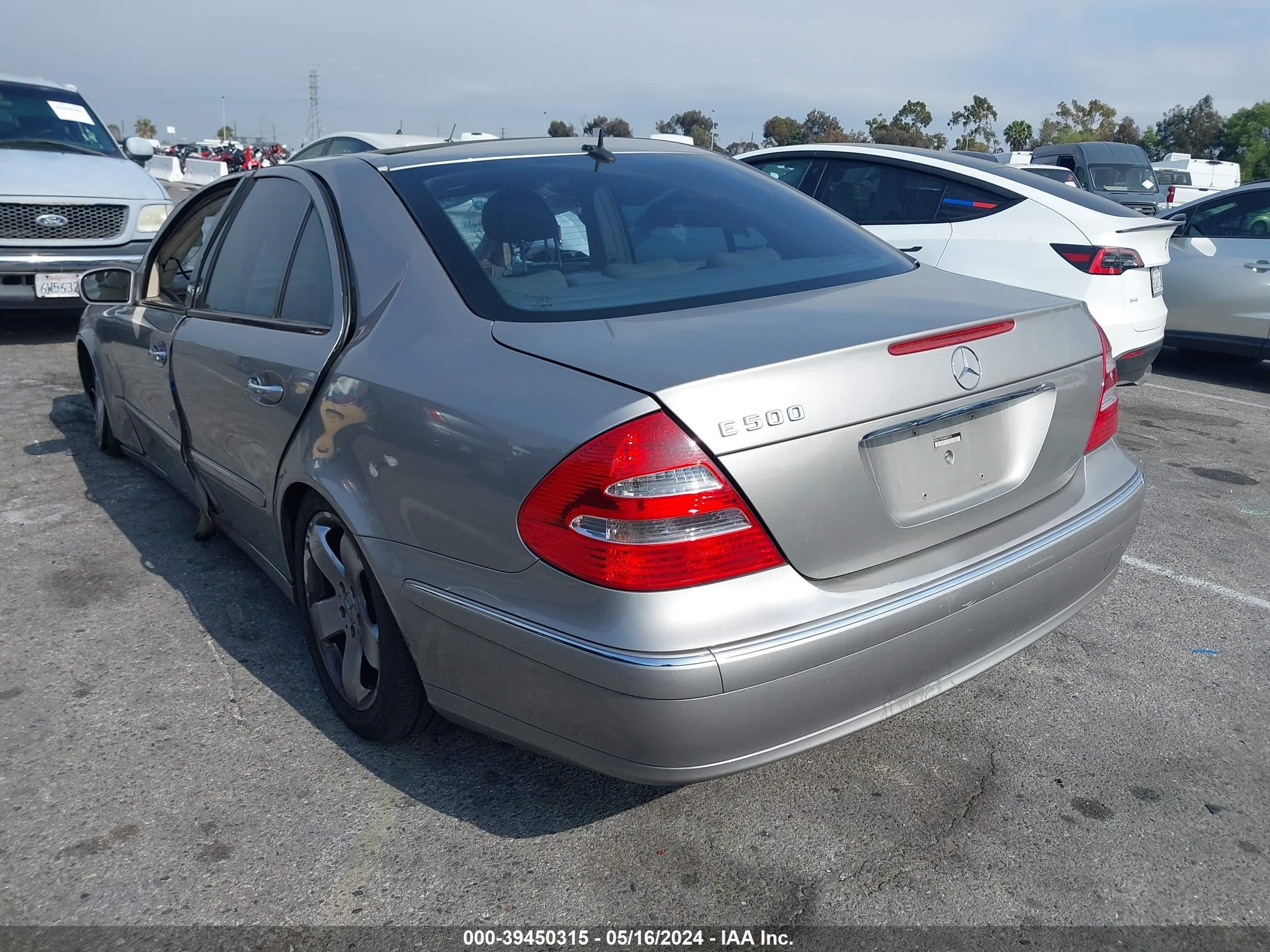 Photo 2 VIN: WDBUF70JX6A860782 - MERCEDES-BENZ NULL 