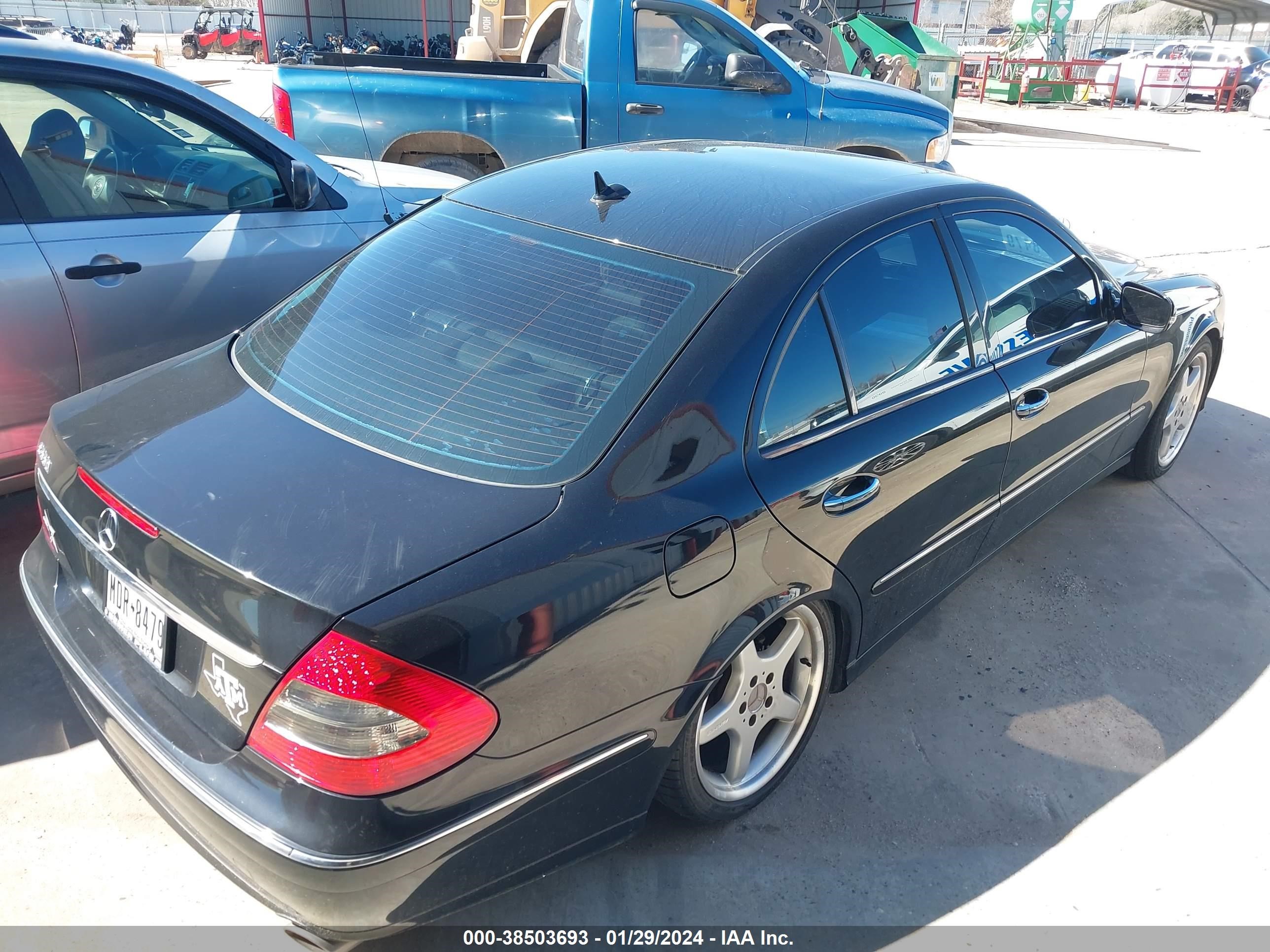 Photo 3 VIN: WDBUF72X27B070955 - MERCEDES-BENZ E-KLASSE 