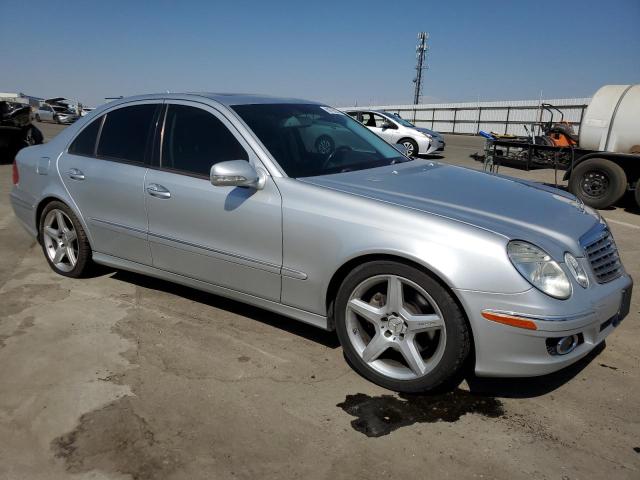 Photo 3 VIN: WDBUF72X67A985300 - MERCEDES-BENZ E 550 