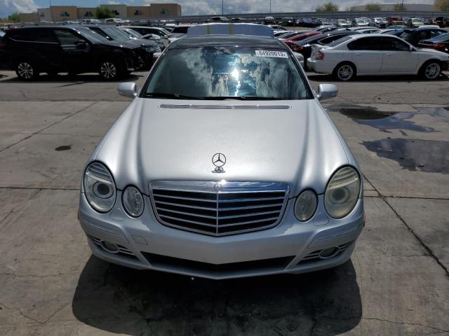 Photo 4 VIN: WDBUF72X68B330579 - MERCEDES-BENZ E550 