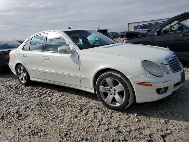 Photo 3 VIN: WDBUF72X87B010047 - MERCEDES-BENZ E-CLASS 