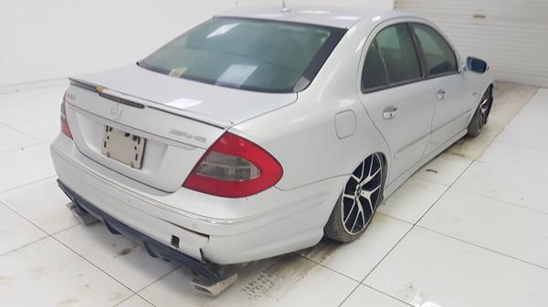 Photo 5 VIN: WDBUF77X97B003763 - MERCEDES-BENZ E 63 AMG 