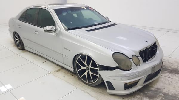 Photo 6 VIN: WDBUF77X97B003763 - MERCEDES-BENZ E 63 AMG 