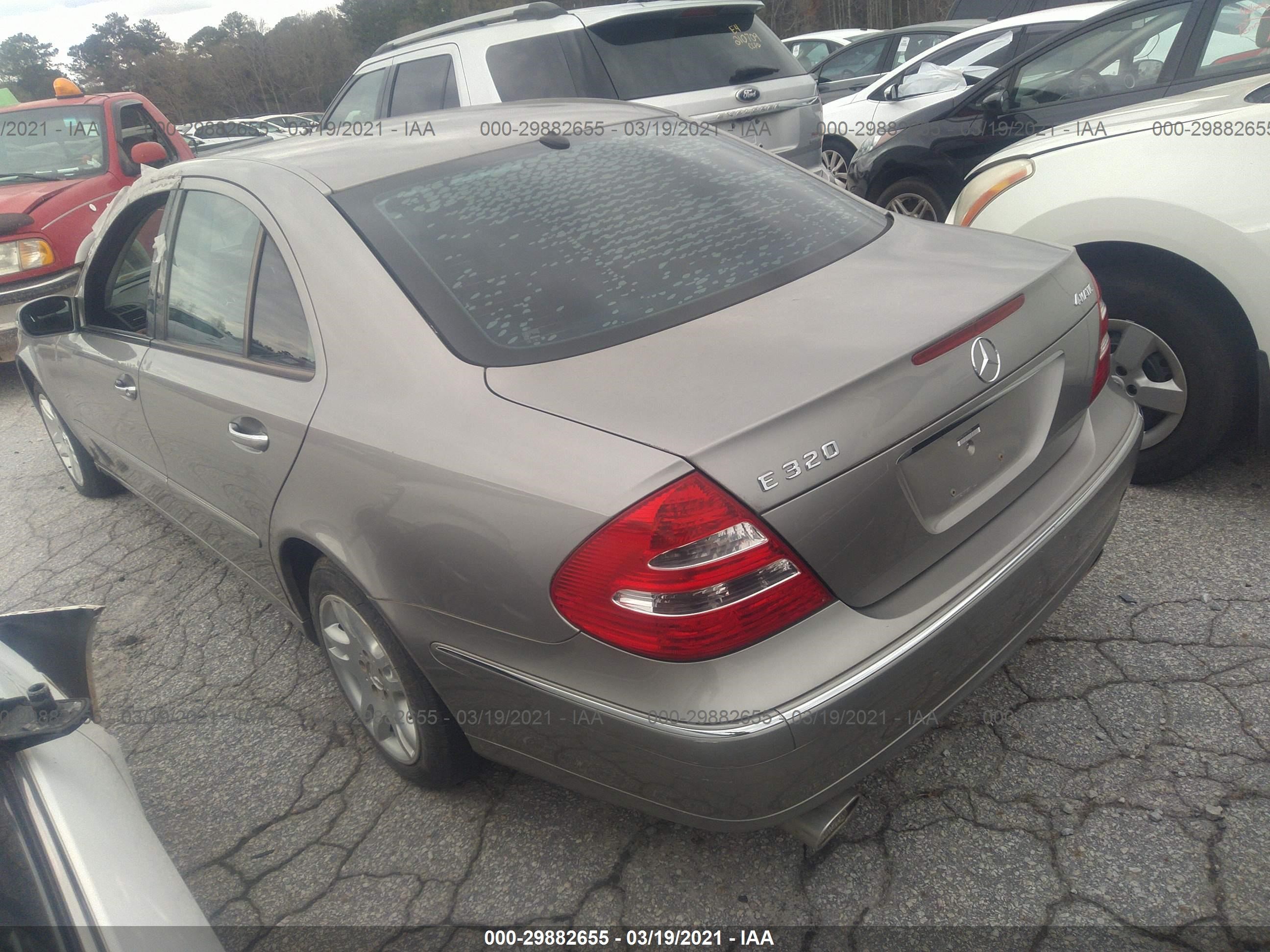 Photo 2 VIN: WDBUF82J25X179126 - MERCEDES-BENZ E-KLASSE 