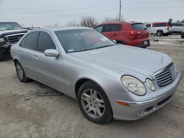 Photo 3 VIN: WDBUF82J45X170458 - MERCEDES-BENZ E-CLASS 