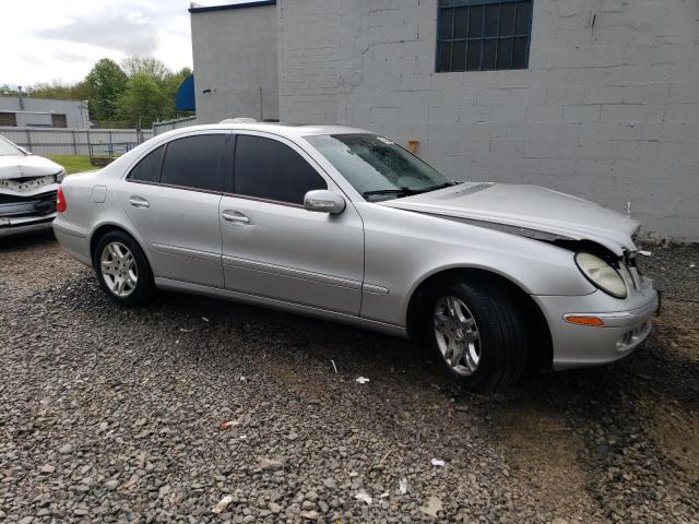 Photo 3 VIN: WDBUF82J85X171323 - MERCEDES-BENZ E-CLASS 