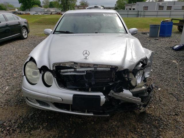 Photo 4 VIN: WDBUF82J85X171323 - MERCEDES-BENZ E-CLASS 