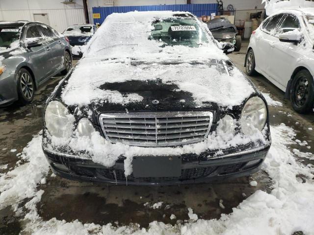 Photo 4 VIN: WDBUF83J05X181780 - MERCEDES-BENZ E 500 4MAT 