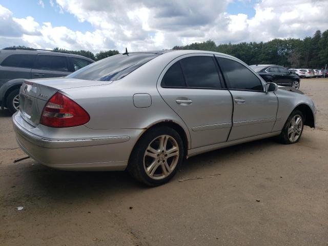 Photo 2 VIN: WDBUF83J24X122308 - MERCEDES-BENZ E 500 4MAT 