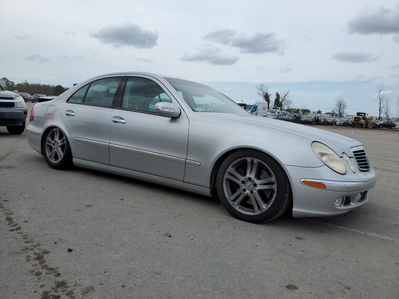 Photo 3 VIN: WDBUF83J24X159603 - MERCEDES-BENZ E-KLASSE 