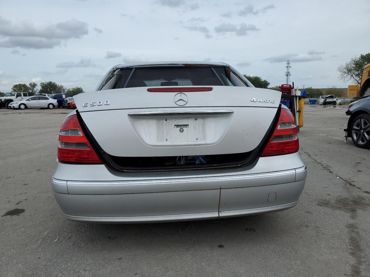 Photo 5 VIN: WDBUF83J24X159603 - MERCEDES-BENZ E-KLASSE 