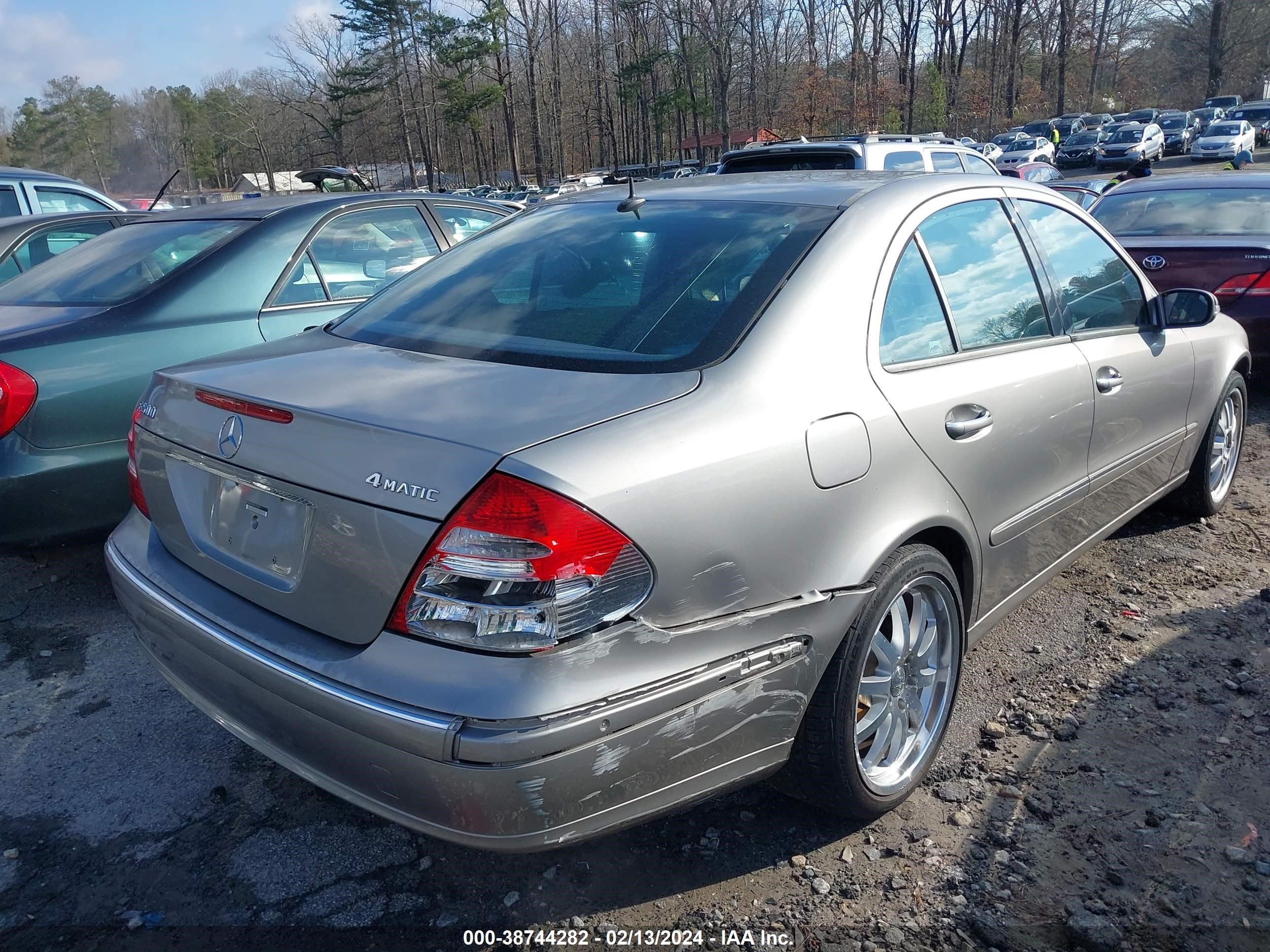 Photo 17 VIN: WDBUF83J25X171297 - MERCEDES-BENZ E-KLASSE 