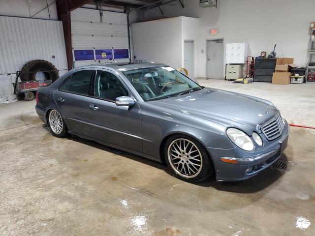 Photo 3 VIN: WDBUF83J25X183062 - MERCEDES-BENZ E 500 4MAT 