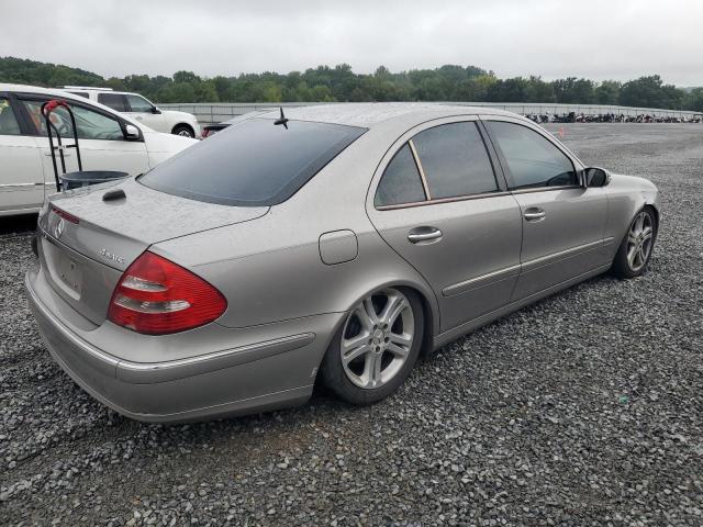 Photo 2 VIN: WDBUF83J75X167178 - MERCEDES-BENZ E500 4MATI 