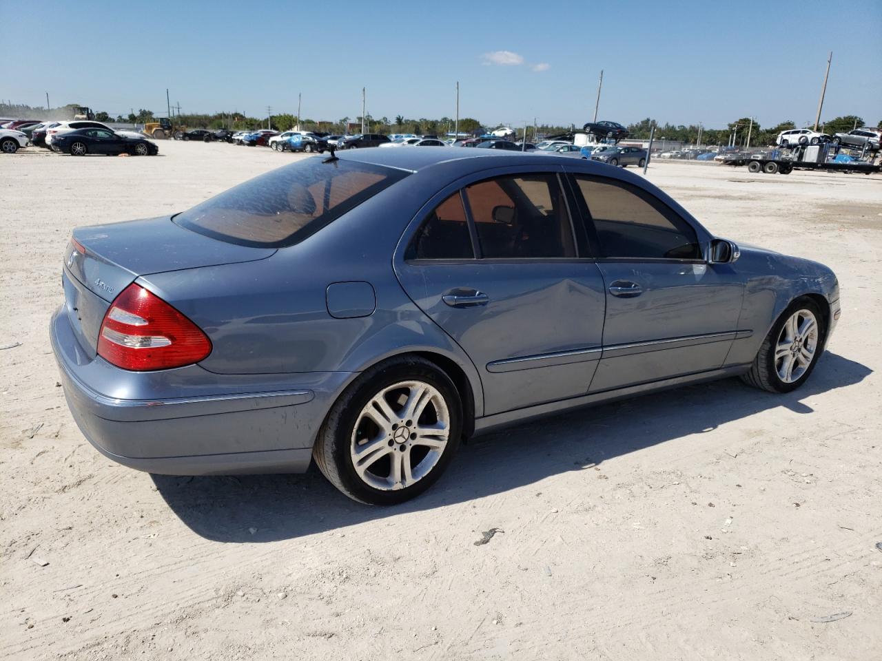 Photo 2 VIN: WDBUF83J75X173093 - MERCEDES-BENZ E-KLASSE 