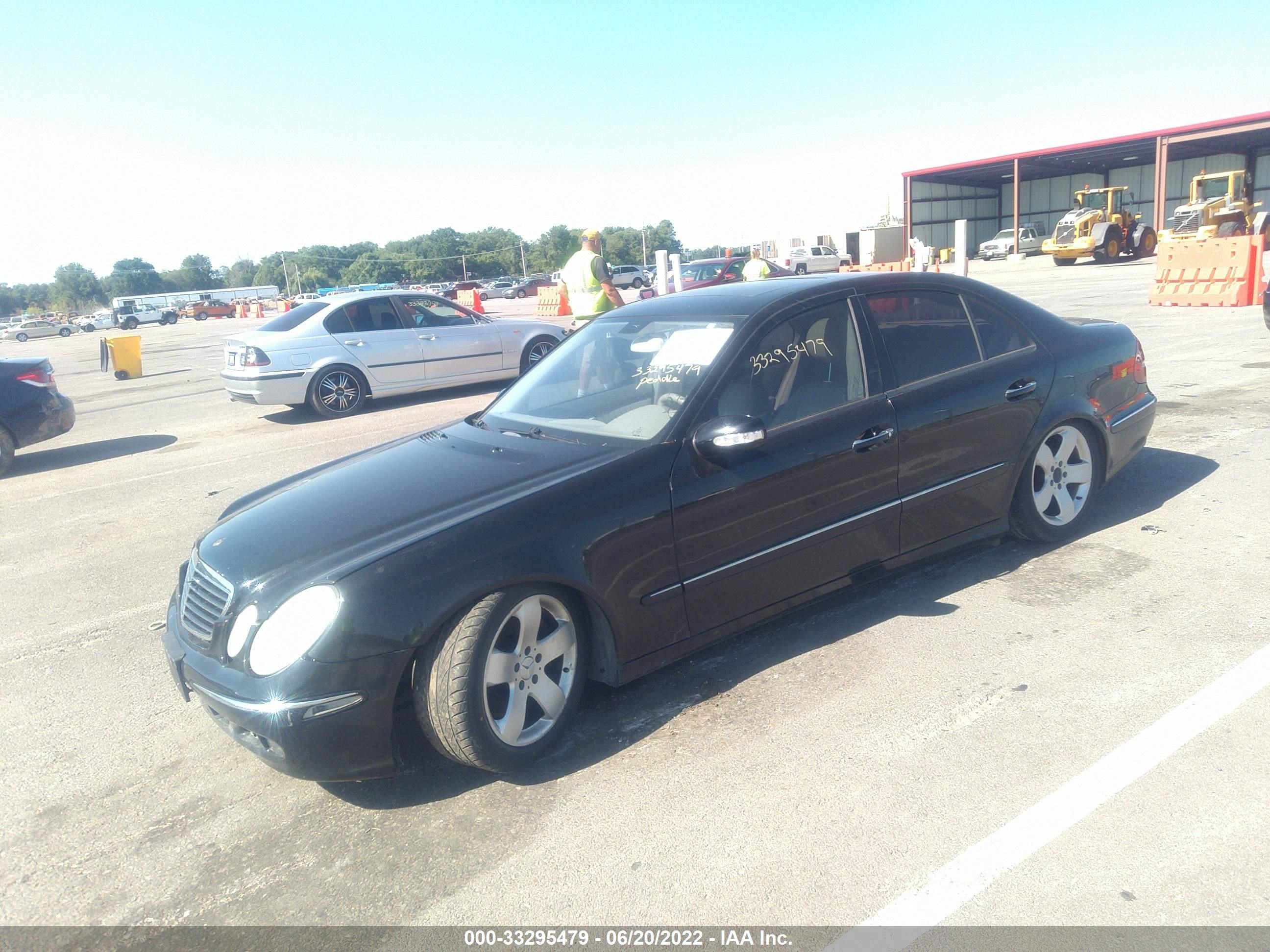 Photo 1 VIN: WDBUF83JX6X199639 - MERCEDES-BENZ E-KLASSE 