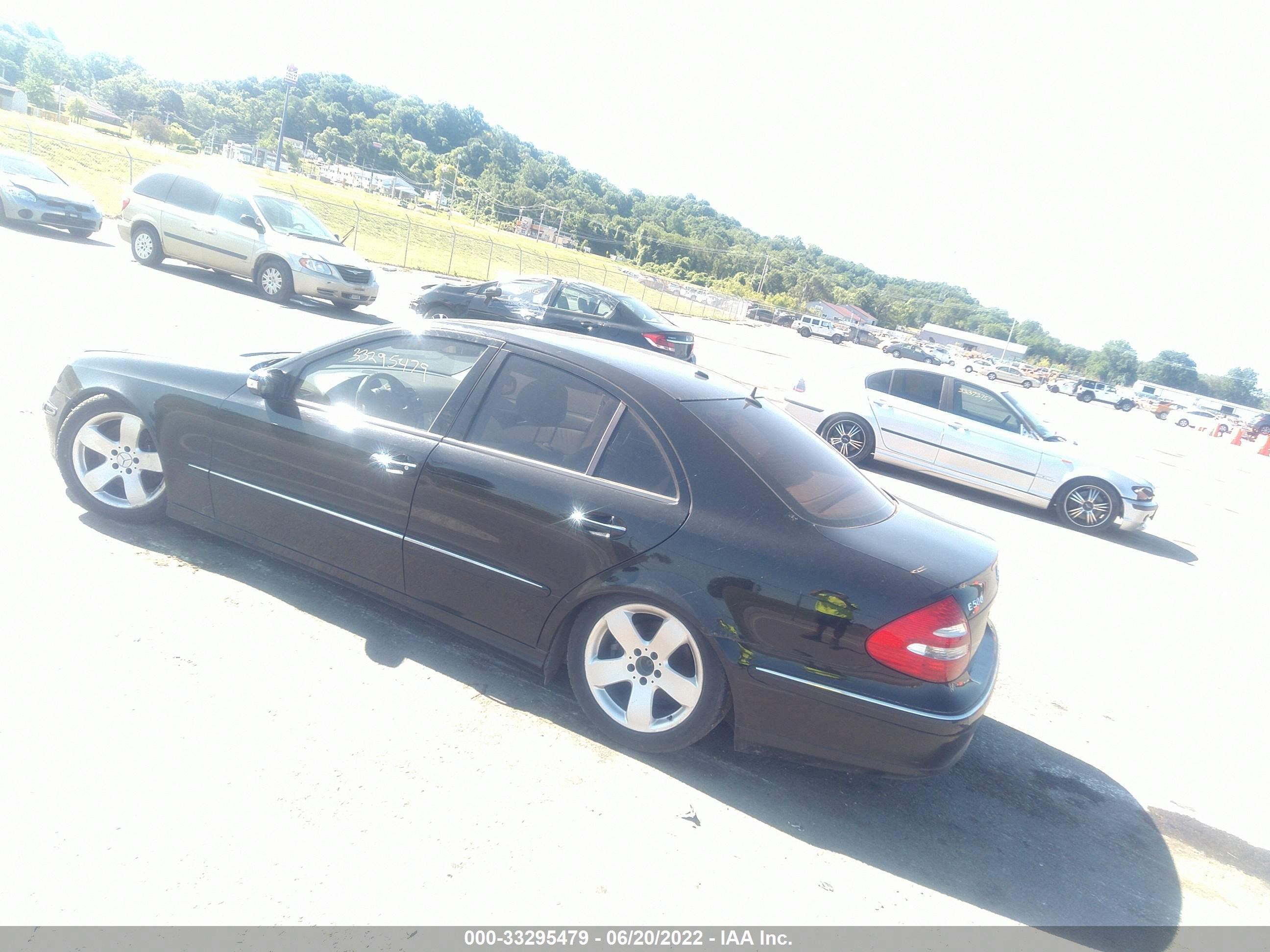 Photo 2 VIN: WDBUF83JX6X199639 - MERCEDES-BENZ E-KLASSE 