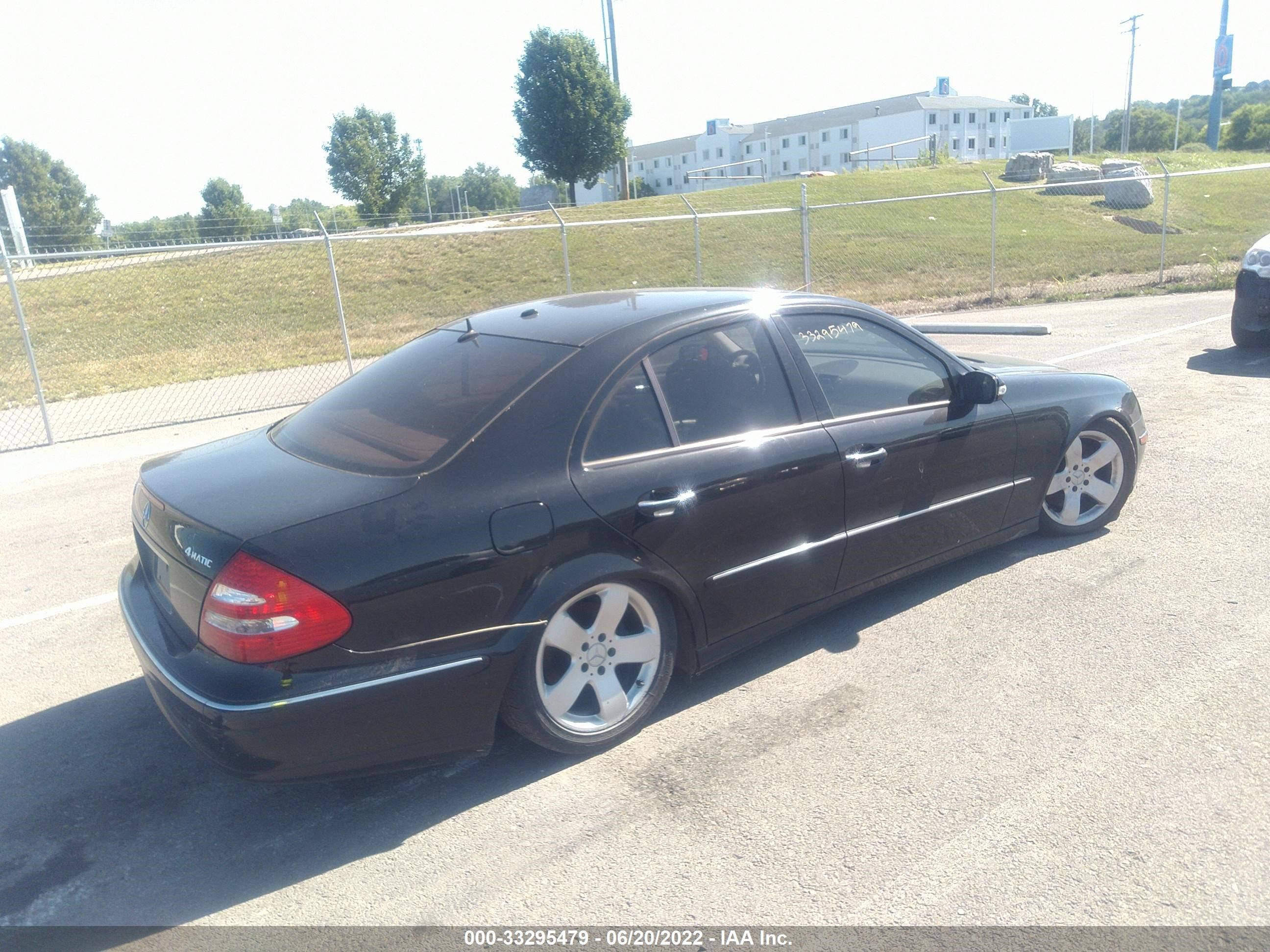 Photo 3 VIN: WDBUF83JX6X199639 - MERCEDES-BENZ E-KLASSE 