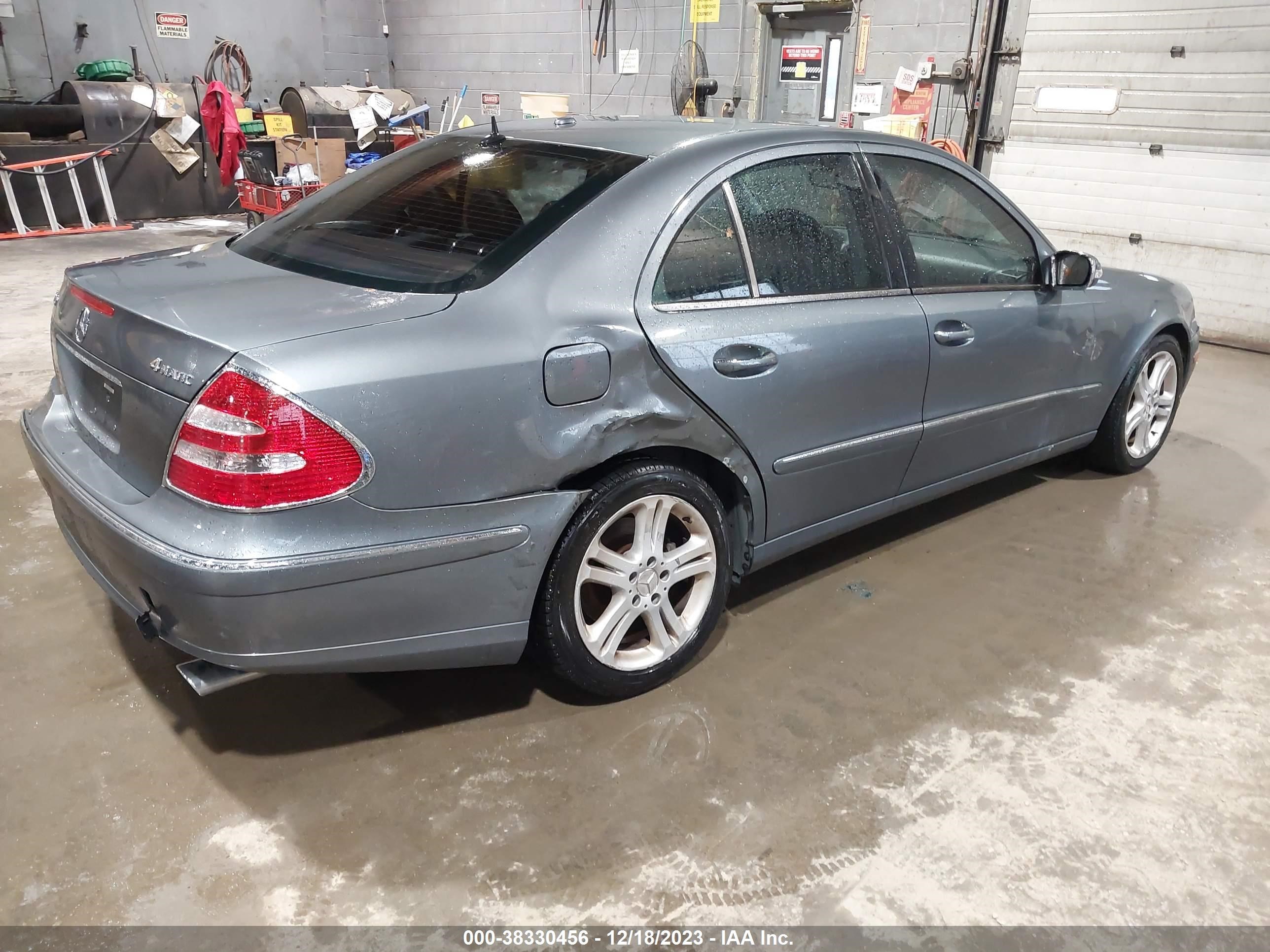 Photo 3 VIN: WDBUF87J06X205345 - MERCEDES-BENZ E-KLASSE 