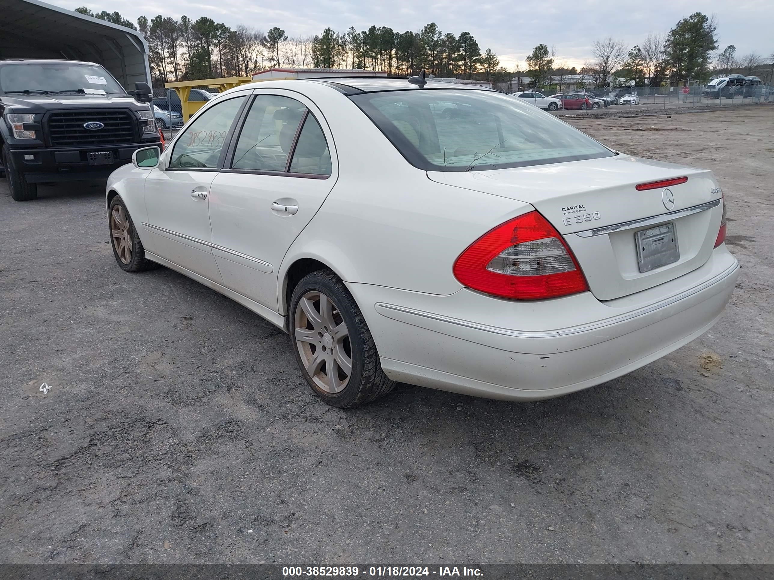 Photo 2 VIN: WDBUF87X08B273374 - MERCEDES-BENZ E-KLASSE 