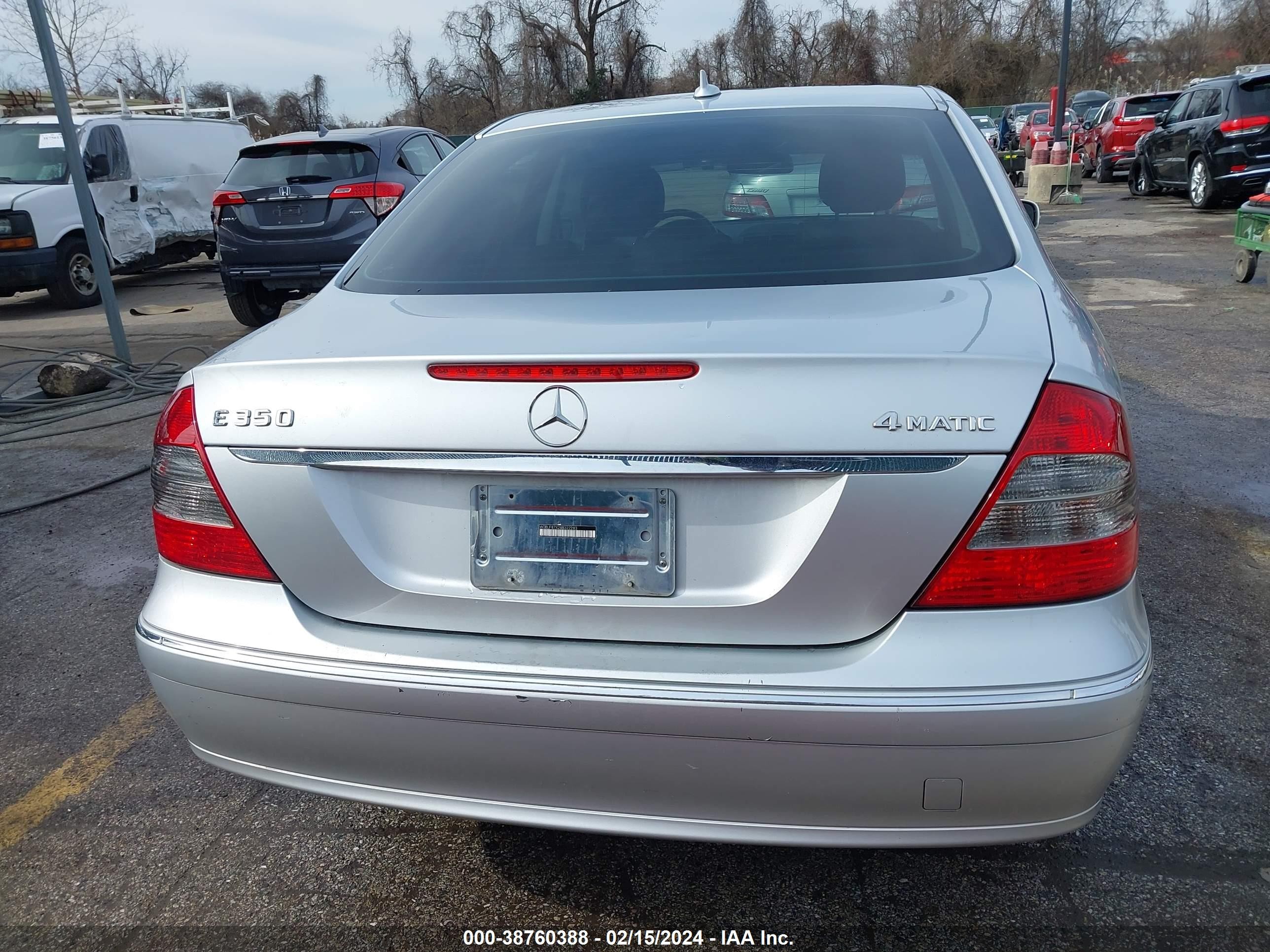 Photo 15 VIN: WDBUF87X28B322283 - MERCEDES-BENZ NULL 