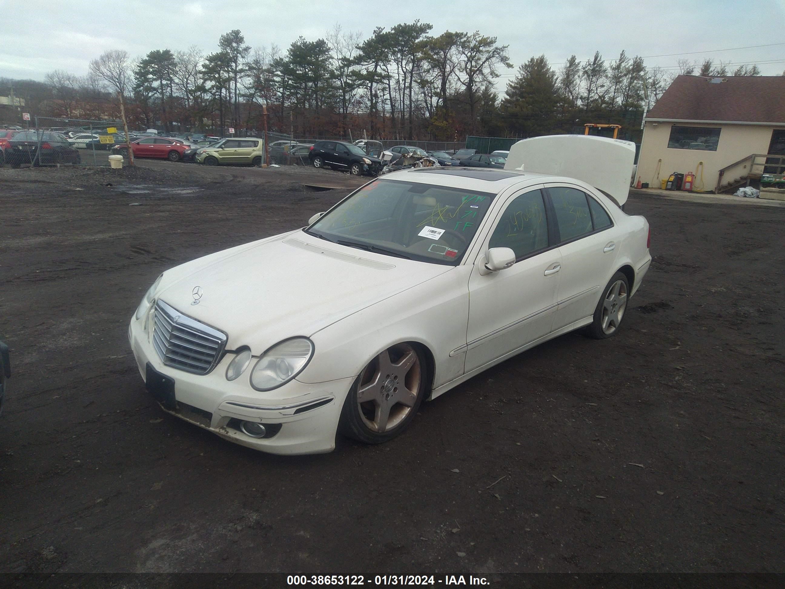 Photo 1 VIN: WDBUF87X38B326505 - MERCEDES-BENZ E-KLASSE 