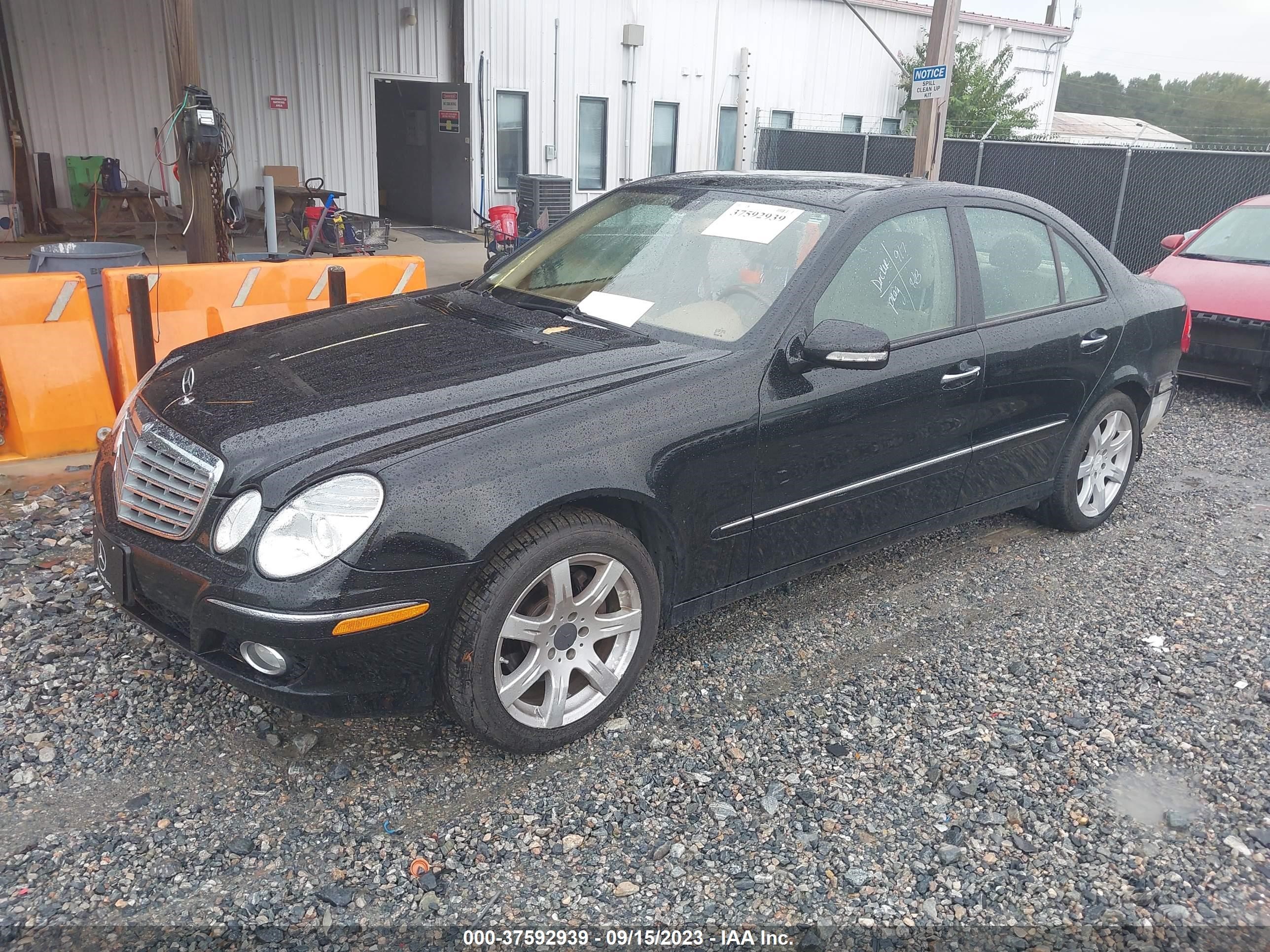 Photo 1 VIN: WDBUF87X98B260445 - MERCEDES-BENZ E-KLASSE 